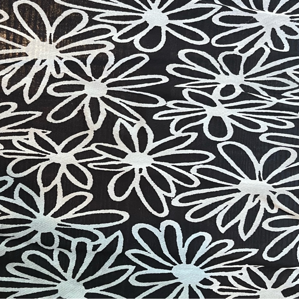 Ladies Silk Daisy Flower Scarf  20” x 20” Square